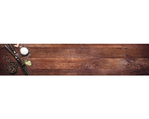 Küchenrückwand mySpotti Splash Eros Besteck Gewürze 2800 x 600 mm SP-F2-1824 Holzhintergrund mit Besteck, Gewürzen und Kräutern.