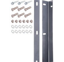 Befestigungsmaterialset mit Schrauben, Muttern, Unterlegscheiben, geradem Blech und Eckblech