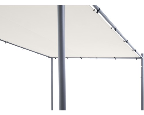 Detailansicht eines Pavillons mit hellem Stoffdach und stabilen Metallpfosten