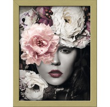 Gerahmtes Bild einer Frau mit Blumen