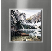 Wandbild mit Bergsee-Motiv und Bootssteg