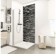 Badezimmer mit Dusche, Duschwanne und Waschbecken