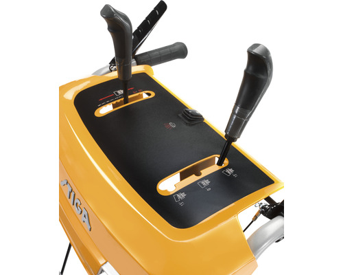 Bedienfeld einer Schneefräse