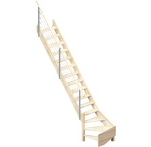 Holztreppe mit Geländer
