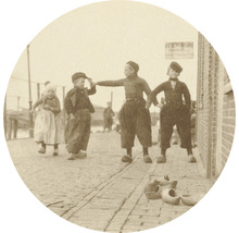 Fototapete Vlies HRBC100072 Niederländische Tracht 4 Ø 142,5 cm