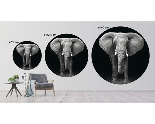 Illustration von drei Wandtattoos mit Elefanten in verschiedenen Größen in einem Wohnzimmer
