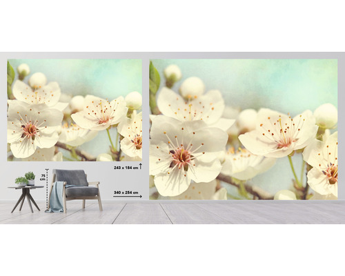 Blüten Fototapete in einem Zimmer mit Tisch und Sessel