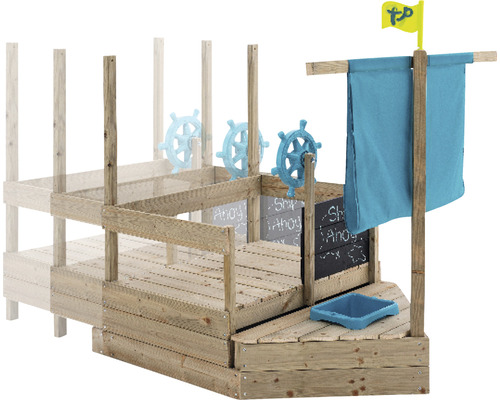 Spielplatzgerät aus Holz im Design eines Schiffes mit Steuerrad, Flagge und Maltafel