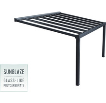 Terrassenüberdachung aus Metall mit Polycarbonatplatten