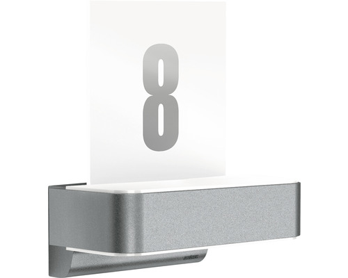 Hausnummer Acht mit Wandhalterung