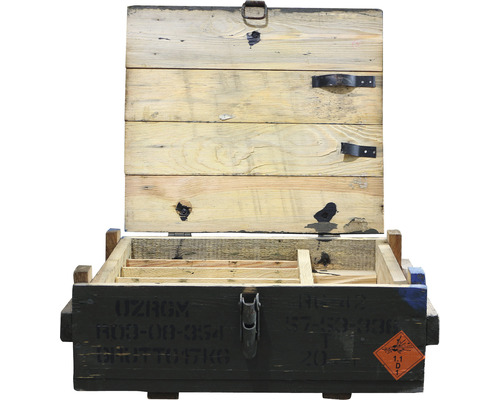 Geöffnete Munitionskiste aus Holz