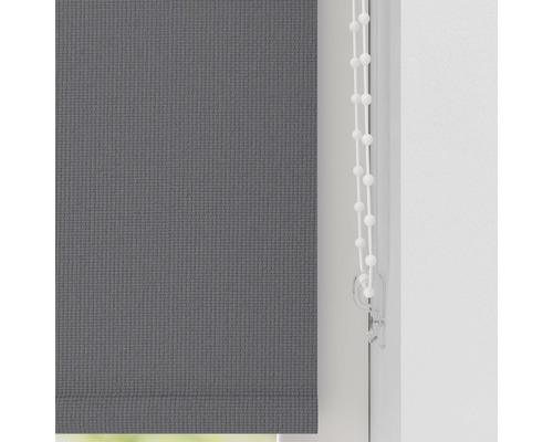 Graues Rollo mit Bedienkette zur Fensterdekoration