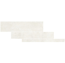 Drei helle Keramikfliesen im Querformat