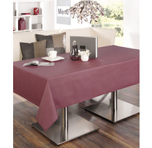 Esstisch mit Tischdecke in einem Esszimmer Arrangement.
