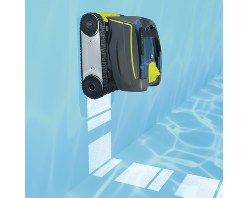 Schwimmbadreiniger an Beckenwand