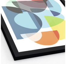 Grafikdruck mit geometrischen Formen im Rahmen