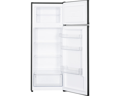 Geöffneter Kühlschrank mit Regalen