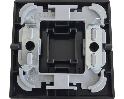 Schaltereinsatz mit Befestigungskrallen