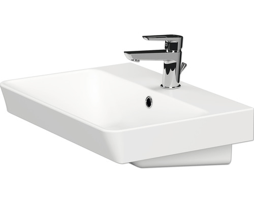 Weißes Aufsatzwaschbecken mit Chromarmatur