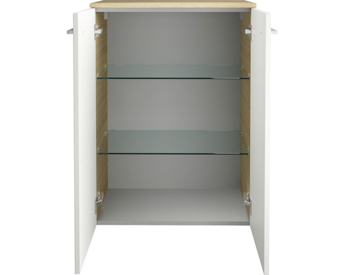 Offener Badezimmerschrank mit zwei Glasablagen