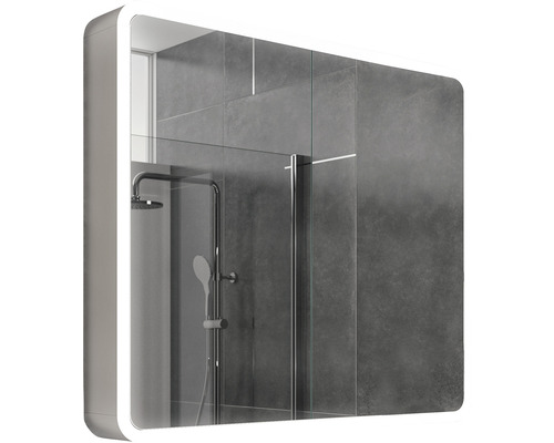 Beleuchteter Spiegelschrank im Badezimmer mit Dusche