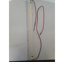 Heizkabel mit Thermostat neben einem Messstab