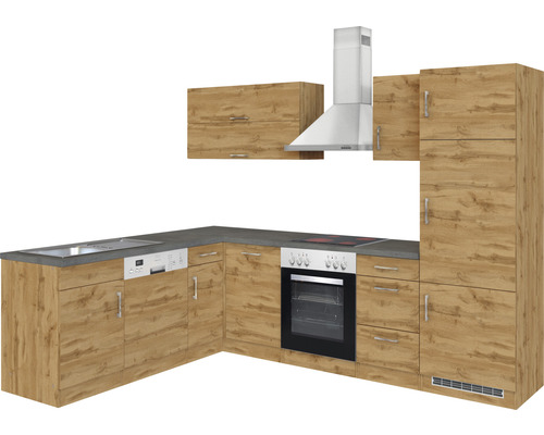 Komplette Einbauküche mit Ober- und Unterschränken, Dunstabzugshaube, Spüle, Geschirrspüler, Kochfeld und Backofen.