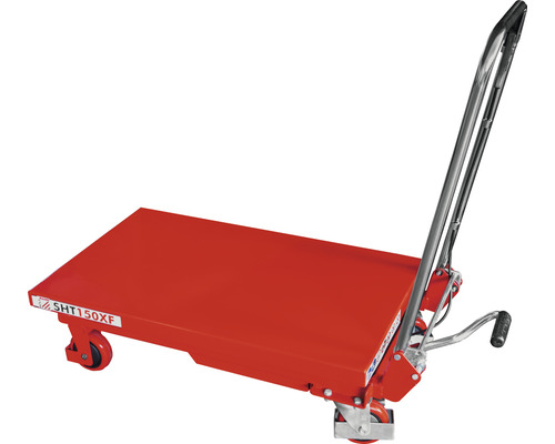Roter Scherenhubwagen mit Handgriff und Rollen