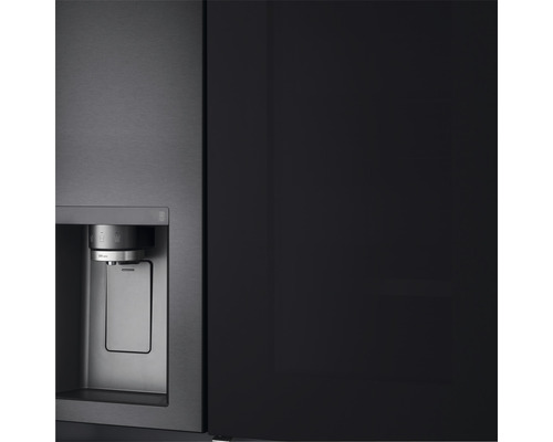 Kühlschrank mit Wasserspender