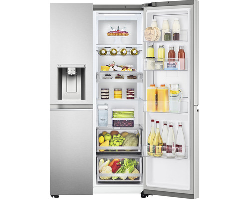 Geöffneter Side-by-Side Kühlschrank mit Lebensmitteln