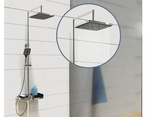Duschsäule mit Kopfbrause und Handbrause im Badezimmer