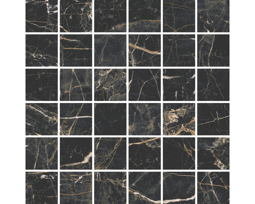 Fliesenmosaik mit Marmoroptik