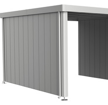 Ansicht eines Carports mit Aluminiumstruktur und vertikalen Paneelen.