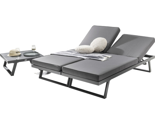 Doppelliege mit Beistelltisch für den Außenbereich
