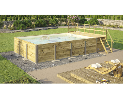 Aufbaubecken aus Holz mit Leiter und Liegestuhl im Garten