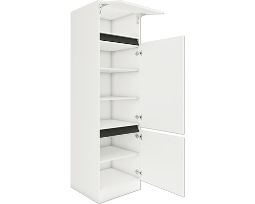 Weißer Küchenhochschrank mit Regalböden und geöffneten Türen