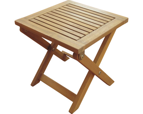 Quadratischer, klappbarer Beistelltisch aus Holz für den Garten.