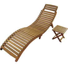 Holzliege mit Beistelltisch für den Garten