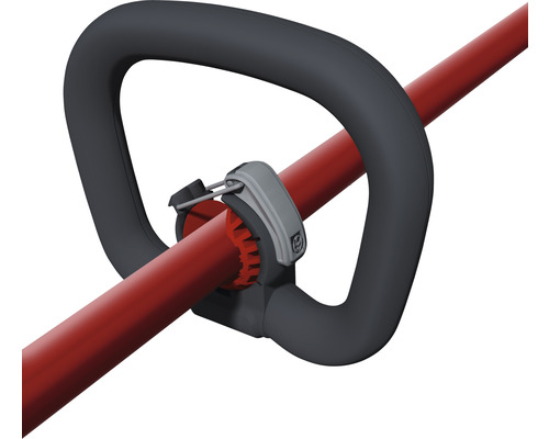 Detailaufnahme des Handgriffs einer Motorsense.