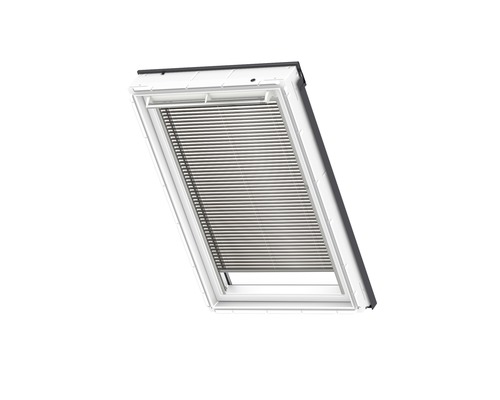 Dachfenster mit Jalousie zur Lichtregulierung