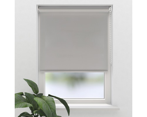 Graues Rollo am Fenster zur Beschattung