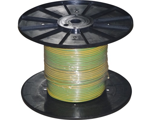 Kabeltrommel mit grün-gelbem Erdkabel