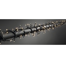 LED-Lichterkette auf einer Stange gewickelt