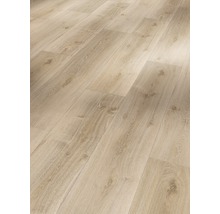 Verlegter Laminatboden in Holzoptik