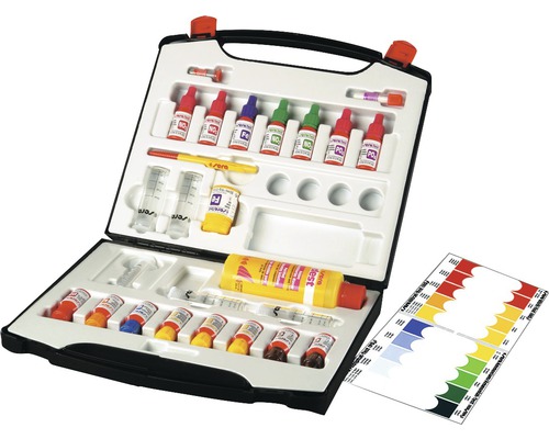 Sera Wassertestkoffer mit Testreagenzien, Messzylindern, Spritzen und Farbskala zur Analyse von Wasserparametern