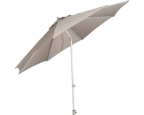 Quadratischer Sonnenschirm mit mittigem Mast