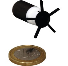 Miniatur Tauchpumpe neben einer Ein-Euro-Münze.
