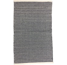 Rechteckiger Teppich mit geometrischem Muster