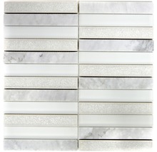 Mosaikfliese mit horizontalen Streifen aus Glas und Naturstein
