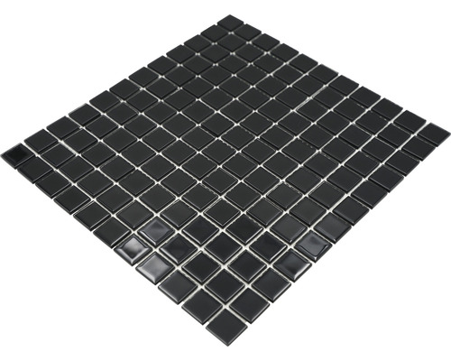 Mosaikfliese mit quadratischen, glänzenden Steinen
